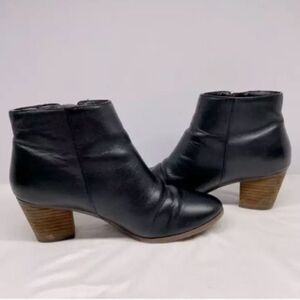 Crown Vintage Sandy Leather Black Leather Ankle Boots 9.5M